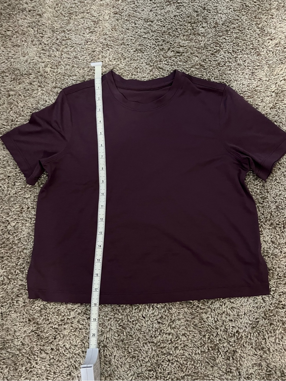 lululemon athletica Deep Plum Crew Neck women’s running shirt sz 4
